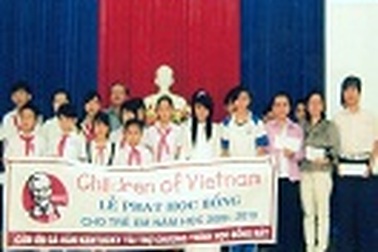 KFC Việt Nam tặng 100.000 USD (~ 2,1 tỷ đồng) hỗ trợ học bổng cho học sinh, sinh viên nghèo vượt khó 