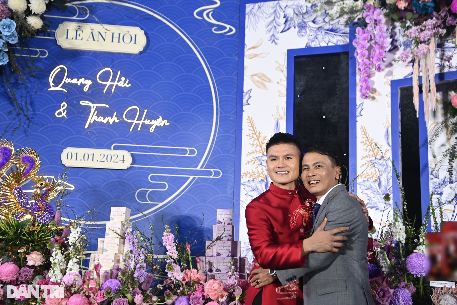 Ăn hỏi Quang Hải: Nhà trai dựng rạp hoành tráng, đưa sính lễ bằng xe sang - 11 Ăn hỏi Quang Hải: Nhà trai dựng rạp hoành tráng, đưa sính lễ bằng xe sang - 11
