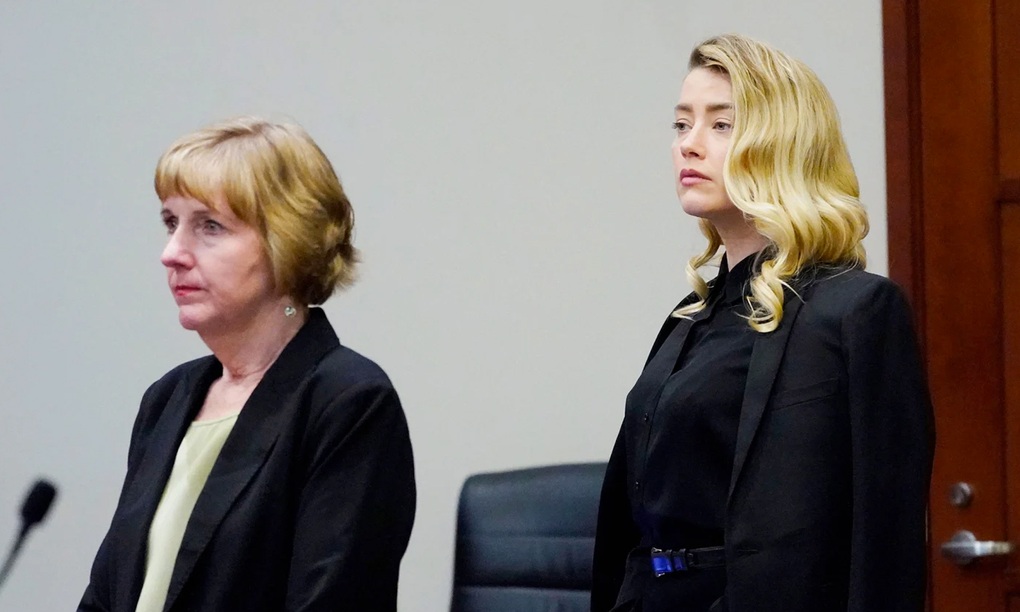 Bước đi mới của Amber Heard trong cuộc chiến với Johnny Depp - 2 Bước đi mới của Amber Heard trong cuộc chiến với Johnny Depp - 2