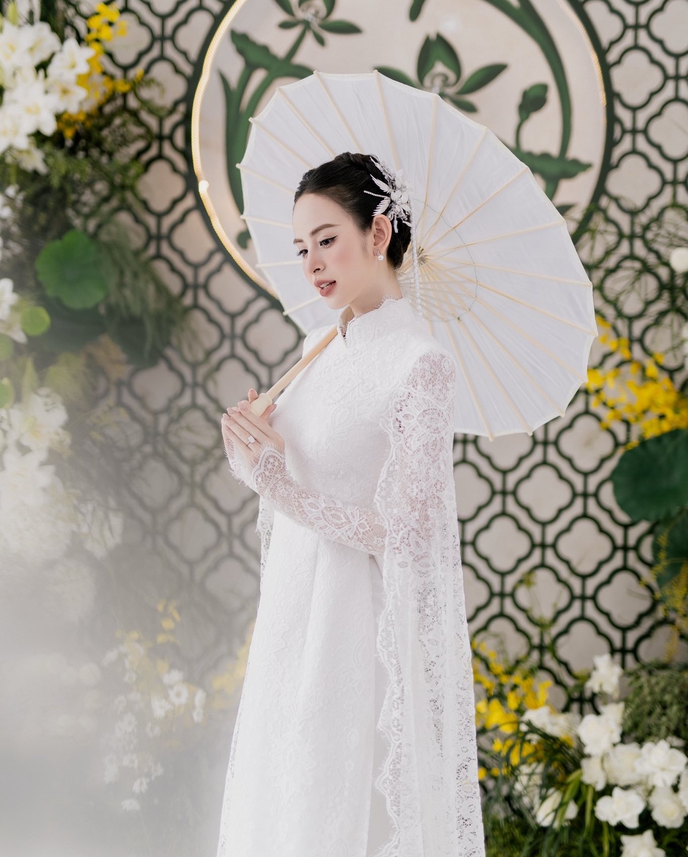 Hương Liên: Cô gái có nụ cười triệu view, làm dâu nhà hào môn gây chú ý - 3 Hương Liên: Cô gái có nụ cười triệu view, làm dâu nhà hào môn gây chú ý - 3