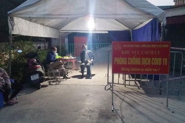 Phong tỏa khu dân cư 13 hộ dân, do có ca nghi nhiễm SARS-CoV-2