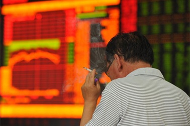 Dân Trung Quốc "đua" nhau bán nhà, xoay tiền bù lỗ chứng khoán
