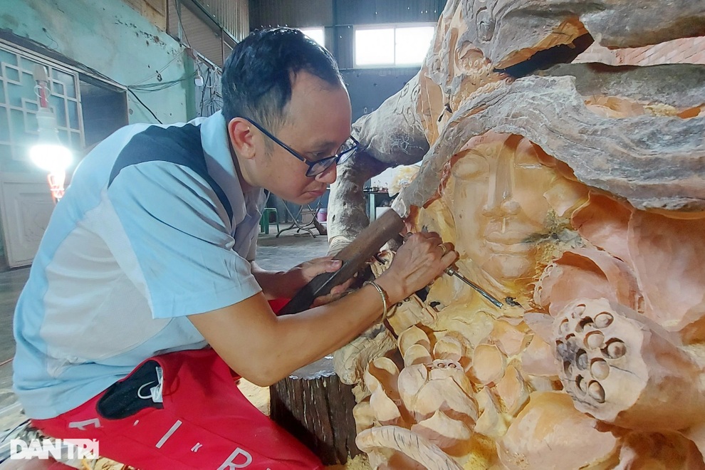 Biến gỗ mục, rễ cây bỏ đi… thành tượng điêu khắc nghệ thuật tiền triệu - 5 Biến gỗ mục, rễ cây bỏ đi… thành tượng điêu khắc nghệ thuật tiền triệu - 5