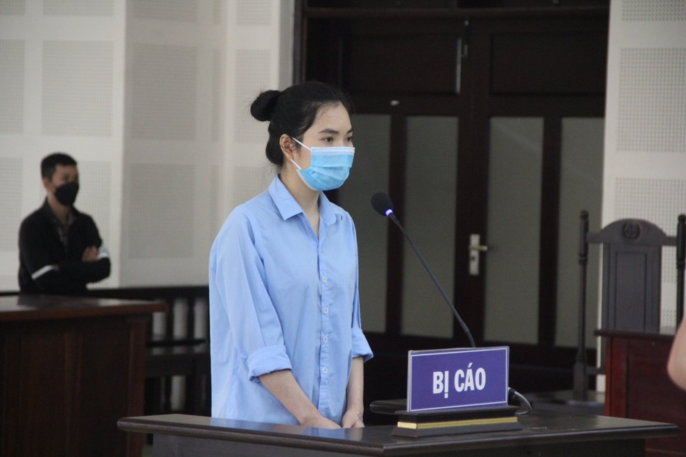 Lừa đảo chiếm đoạt hàng chục tỷ đồng, nữ giám đốc lĩnh 20 năm tù - 1 Lừa đảo chiếm đoạt hàng chục tỷ đồng, nữ giám đốc lĩnh 20 năm tù - 1