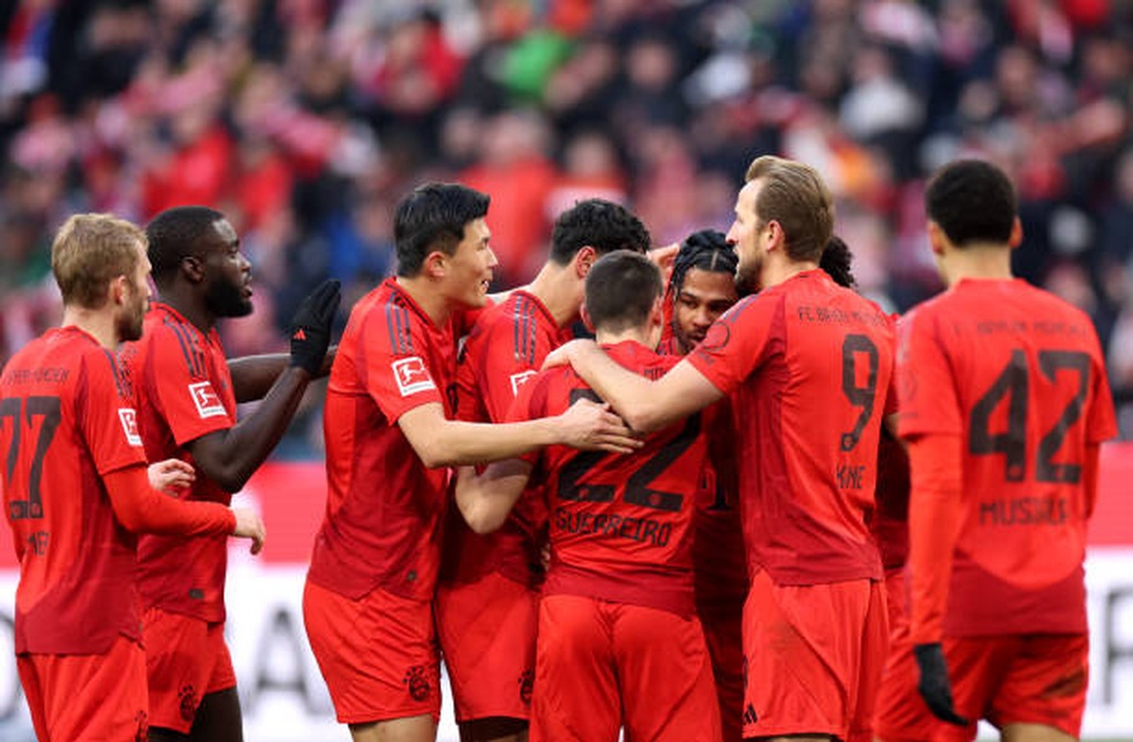 Harry Kane lập kỷ lục trong ngày Bayern Munich giành chiến thắng - 2 Harry Kane lập kỷ lục trong ngày Bayern Munich giành chiến thắng - 2