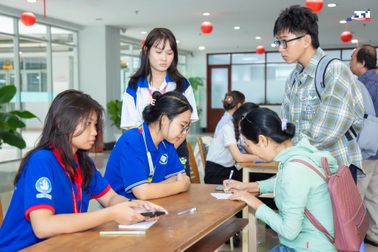 Vừa nhập học, tân sinh viên đã "đau đầu" với bài thi tiếng Anh đầu vào