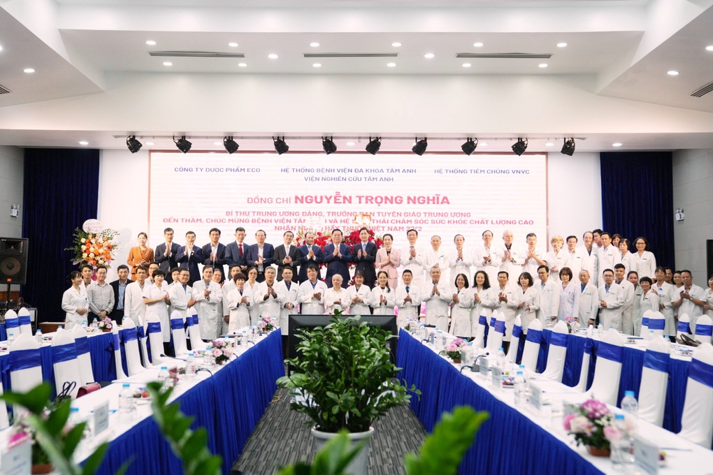 Hệ sinh thái y tế lấy sự hài lòng của người bệnh làm mục tiêu đổi mới - 1 Hệ sinh thái y tế lấy sự hài lòng của người bệnh làm mục tiêu đổi mới - 1