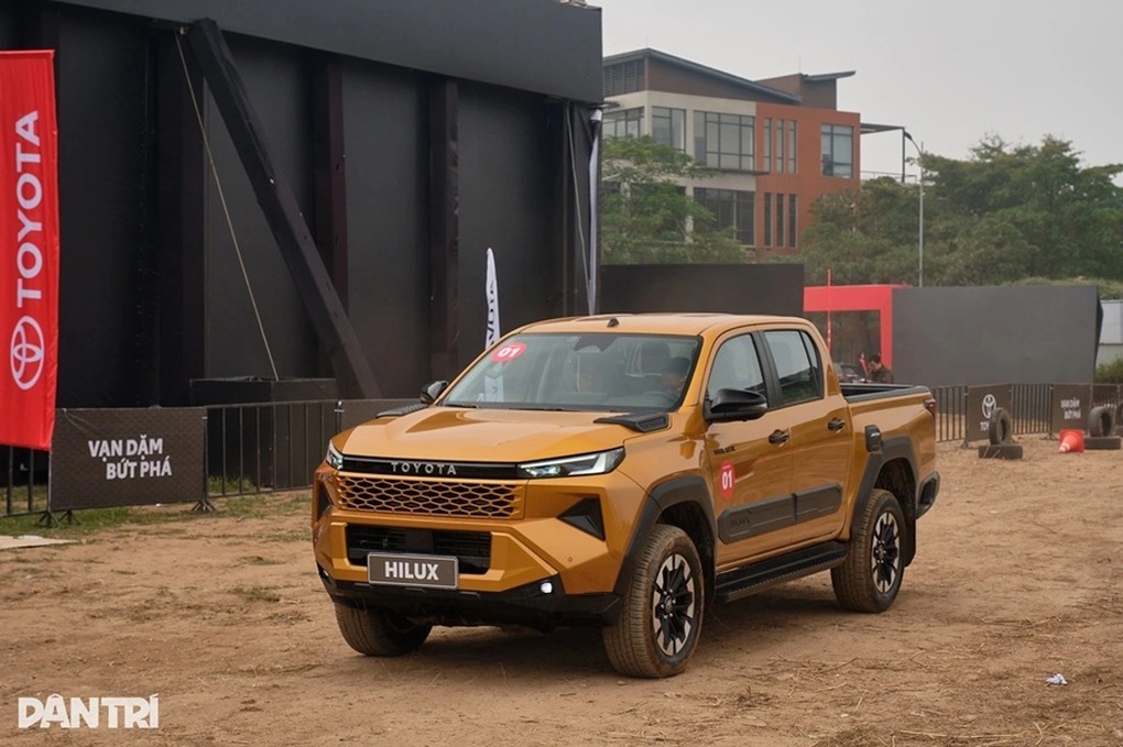 Ford Ranger giành lại ngôi vương, Toyota Hilux khó giữ “phong độ” ổn định - 1 Ford Ranger giành lại ngôi vương, Toyota Hilux khó giữ “phong độ” ổn định - 1