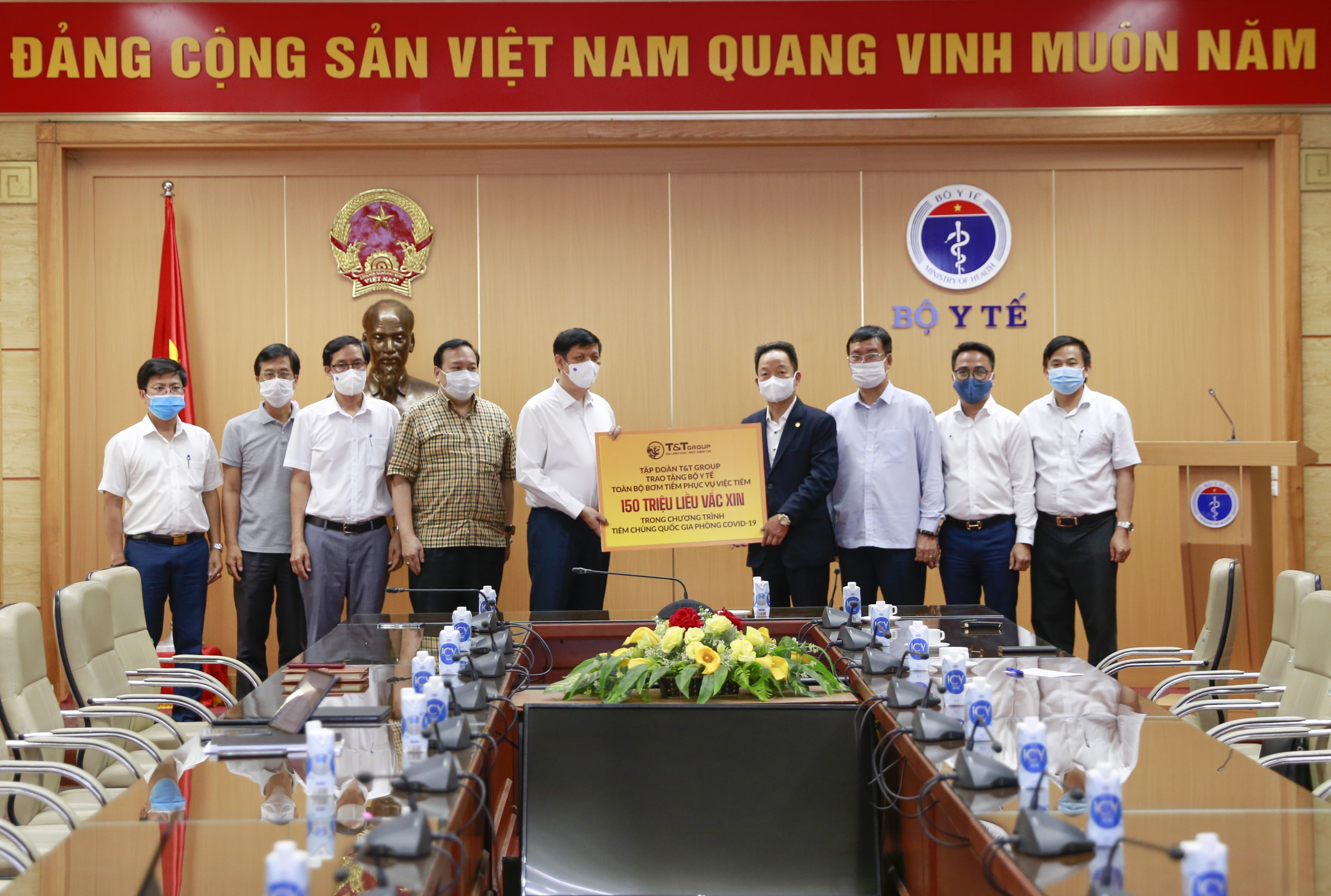Quy trình sản xuất 150 triệu bơm tiêm trong chiến dịch tiêm chủng quốc gia - 16 Quy trình sản xuất 150 triệu bơm tiêm trong chiến dịch tiêm chủng quốc gia - 16