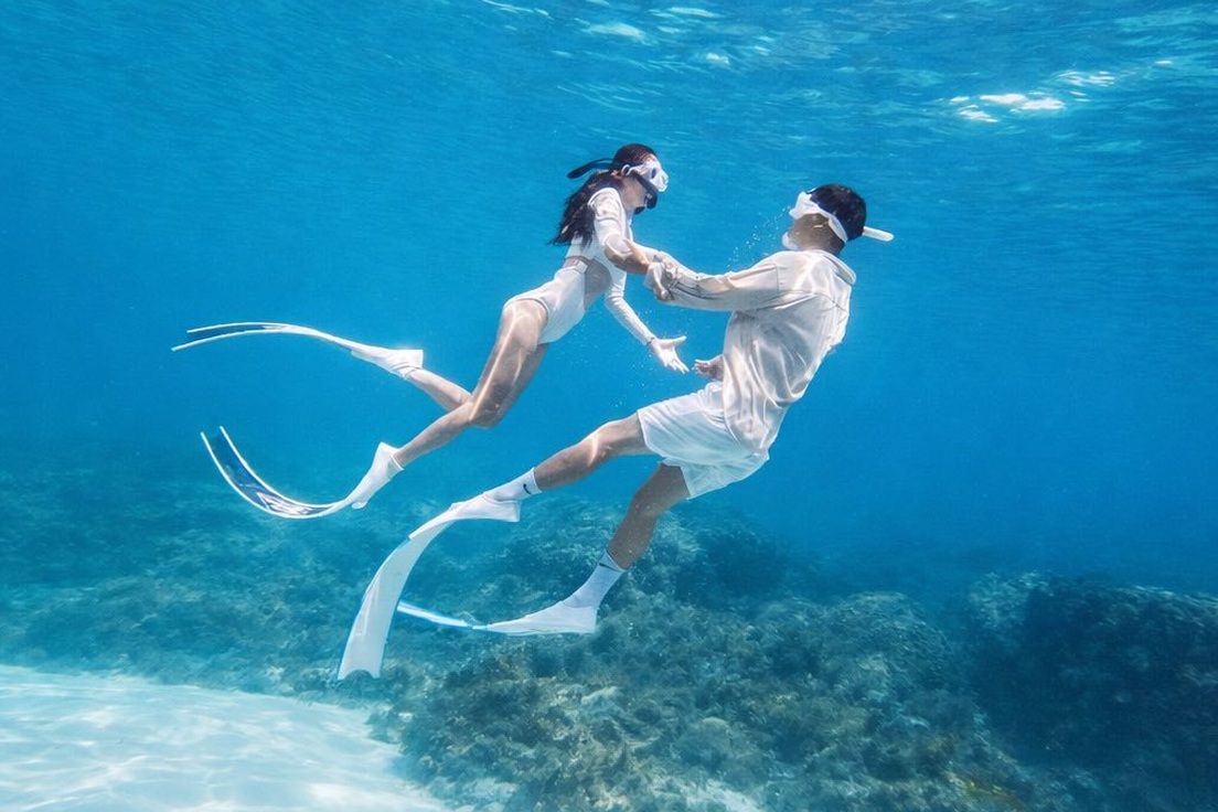 Không cần đi Maldives, khách đổ dồn về Phú Quý lặn biển vì đẹp siêu thực