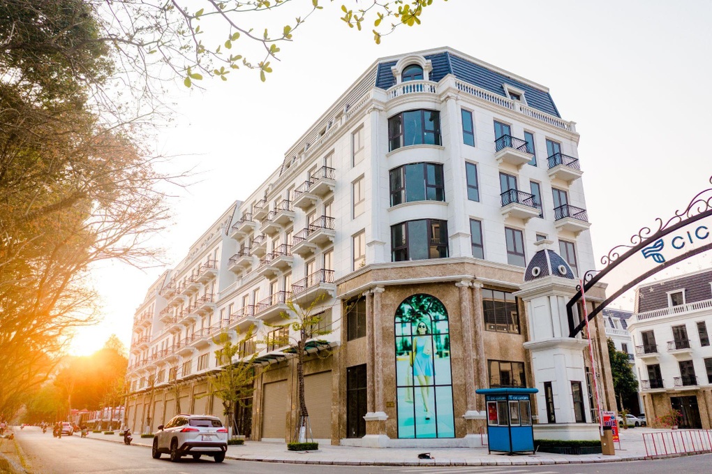 Nhiều nhà đầu tư tìm kiếm cơ hội tại thành phố cửa khẩu - 2