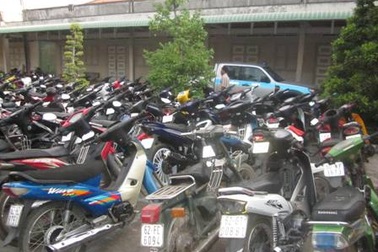 Tạm giữ gần 200 xe của “quái xế” đua trái phép trên QL 1A