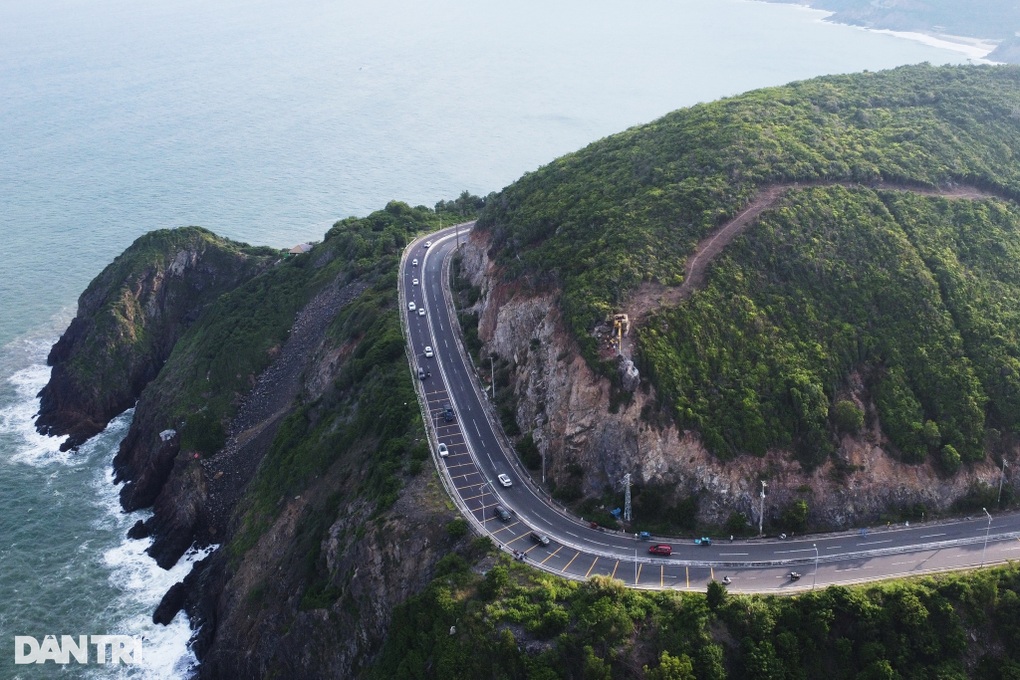 Nghiên cứu làm hầm xuyên núi hơn 4km ở Khánh Hòa - 1 Nghiên cứu làm hầm xuyên núi hơn 4km ở Khánh Hòa - 1