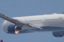 Khoảnh khắc động cơ bốc cháy khi máy bay Mỹ cất cánh