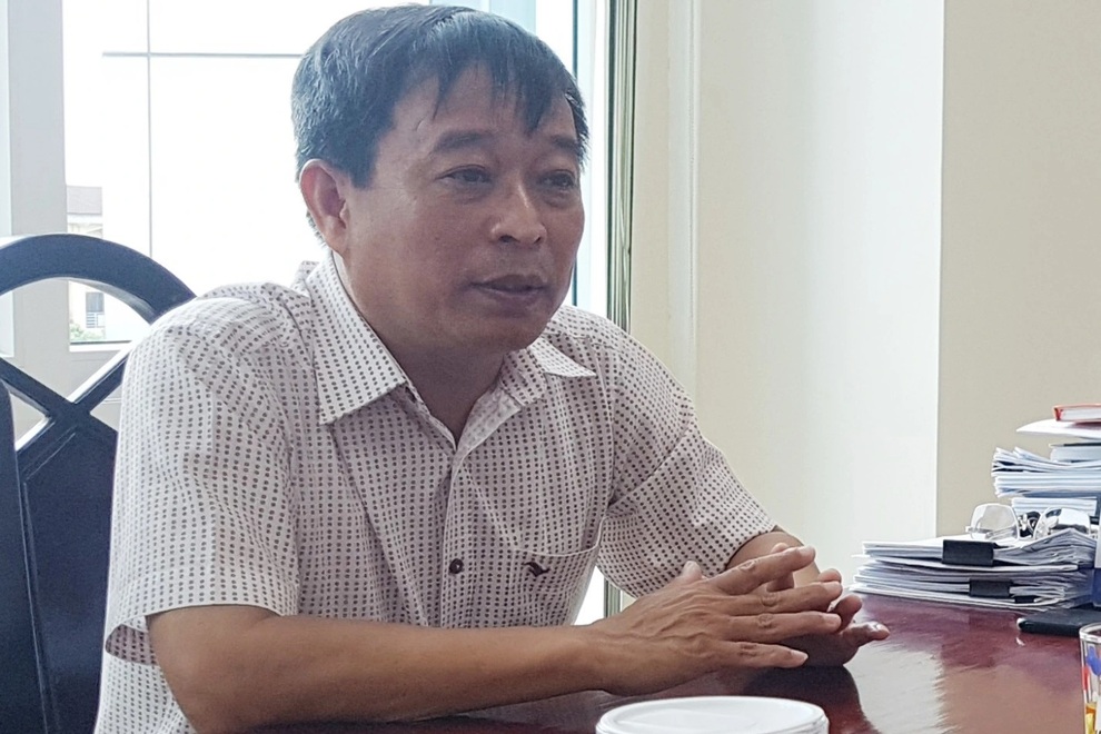 Huế: Hơn 1.600 cán bộ, giáo viên chậm nhận lương vì sáp nhập thành phố - 1 Huế: Hơn 1.600 cán bộ, giáo viên chậm nhận lương vì sáp nhập thành phố - 1