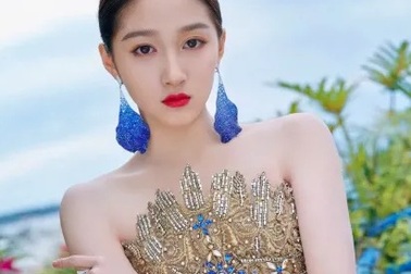 Quan Hiểu Đồng đẹp "mơ mộng" tại Cannes 2019