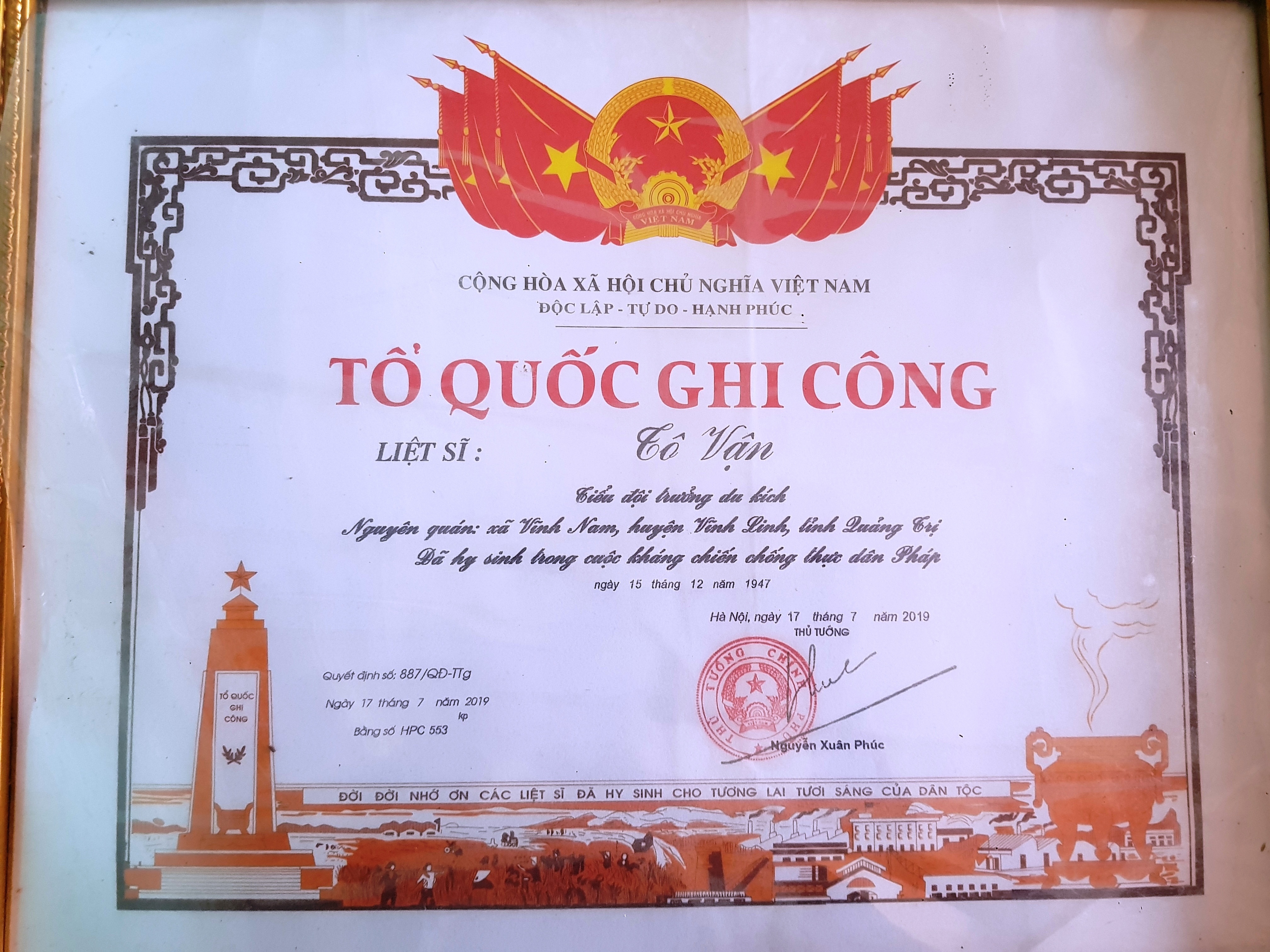 Xúc động câu chuyện về những tấm bằng Tổ quốc ghi công - 9 Xúc động câu chuyện về những tấm bằng Tổ quốc ghi công - 9