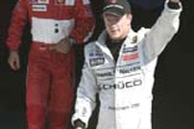 Kimi Raikkonen và sứ mệnh tiếp bước Schumi