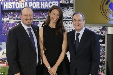 Rafa Benitez bật khóc ngày ra mắt Real Madrid