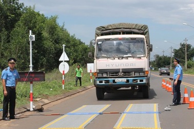 Bắt 2 chủ doanh nghiệp đưa hối lộ cho Thanh tra Giao thông