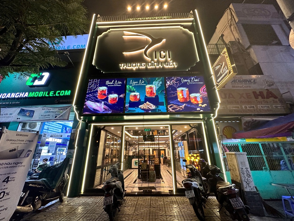 CiCi Thượng Đỉnh Yến ra mắt showroom thứ 4 tại TPHCM - 1 CiCi Thượng Đỉnh Yến ra mắt showroom thứ 4 tại TPHCM - 1