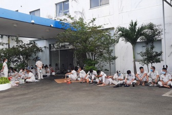 Giám sát chặt tình hình trả thưởng Tết của các doanh nghiệp