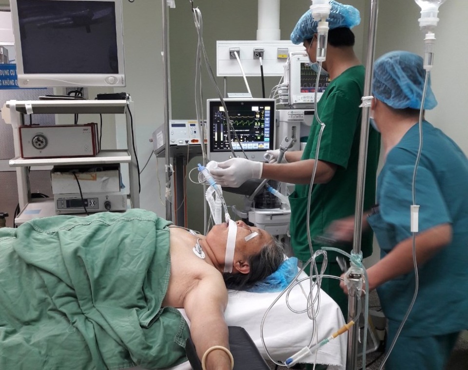 Những “chiến sĩ” thầm lặng trong các cuộc mổ - 1 Những “chiến sĩ” thầm lặng trong các cuộc mổ - 1