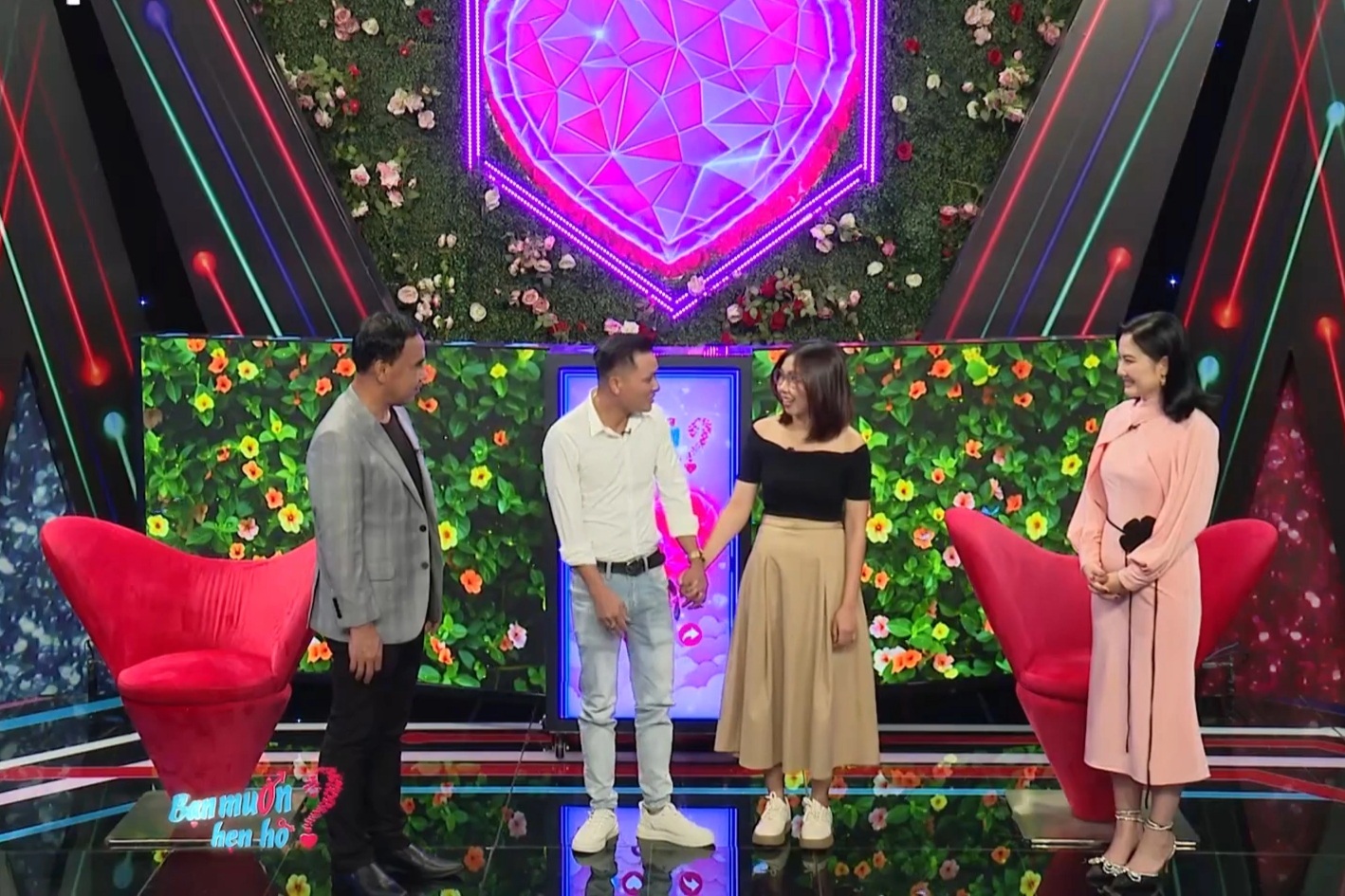 រស់នៅម្នាក់ឯង កំសត់ណាស់ 9X ក្វាងង៉ុយ ចេញទូរទស្សន៍ រកសង្សារហើយ ភាគបញ្ចប់ - ២ Ở một mình buồn, 9X Quảng Ngãi lên truyền hình tìm bạn gái và cái kết - 2