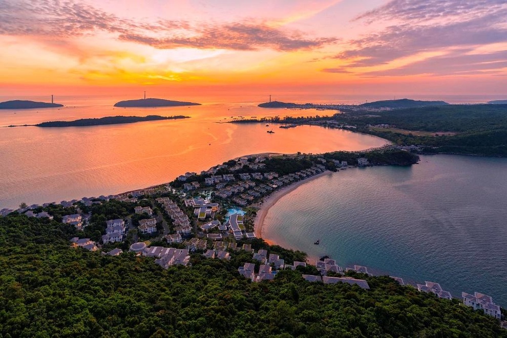 World Luxury Hotel Awards 2021 vinh danh 5 khách sạn, khu nghỉ dưỡng của Sun Group - 3 World Luxury Hotel Awards 2021 vinh danh 5 khách sạn, khu nghỉ dưỡng của Sun Group - 3