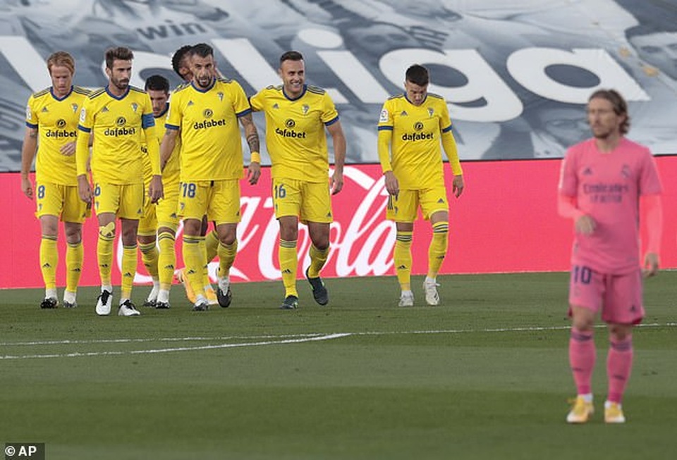 Real Madrid thua sốc trước đội mới lên hạng tại Bernabeu - 1 Real Madrid thua sốc trước đội mới lên hạng tại Bernabeu - 1
