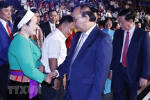 Tôn vinh điển hình tiêu biểu trong học tập và làm theo Bác Hồ