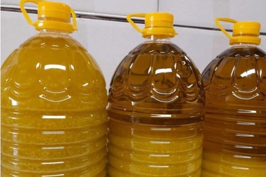 Vì sao dầu cho chăn nuôi gia súc tuyệt đối không được dùng cho người?