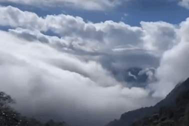 "Thác mây" tuyệt đẹp ở Sa Pa