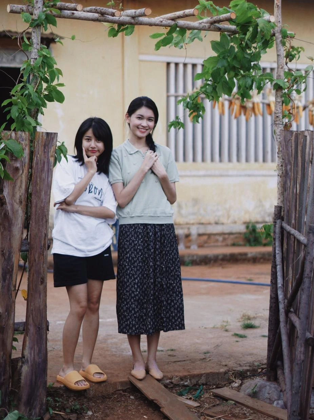 Hồng Ánh gây bất ngờ với hình tượng lẳng lơ trong phim mới - 3 Hồng Ánh gây bất ngờ với hình tượng lẳng lơ trong phim mới - 3