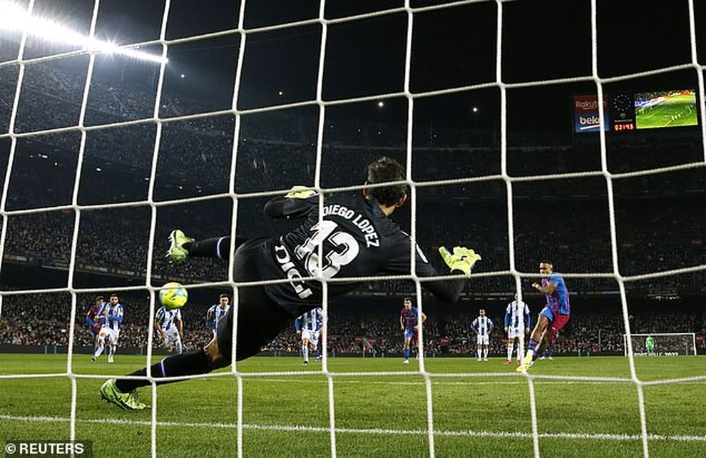 HLV Xavi Hernandez ra mắt, Barcelona thắng trận derby Catalonia - 3 HLV Xavi Hernandez ra mắt, Barcelona thắng trận derby Catalonia - 3