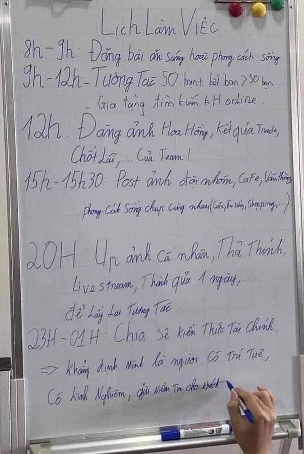 Bật cười với lịch trình của các chủ tịch tự phong trên mạng xã hội - 3 Bật cười với lịch trình của các chủ tịch tự phong trên mạng xã hội - 3