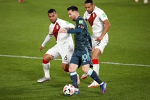 Messi nhạt nhòa, Lautaro Martinez giúp Argentina đánh bại Peru
