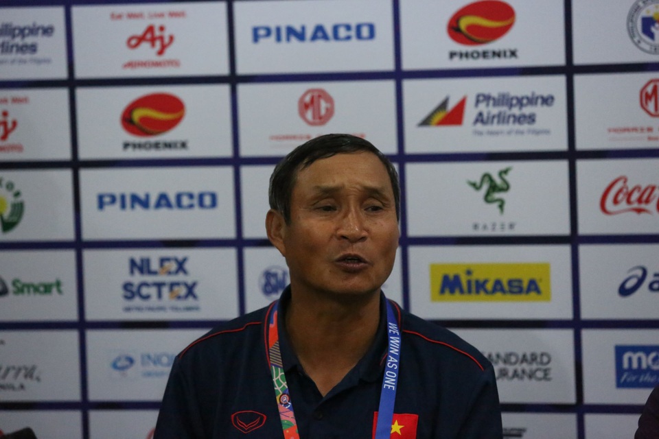 HLV Mai Đức Chung: “Đối thủ ở bán kết là ai cũng phải chiến thắng” - 1 HLV Mai Đức Chung: “Đối thủ ở bán kết là ai cũng phải chiến thắng” - 1