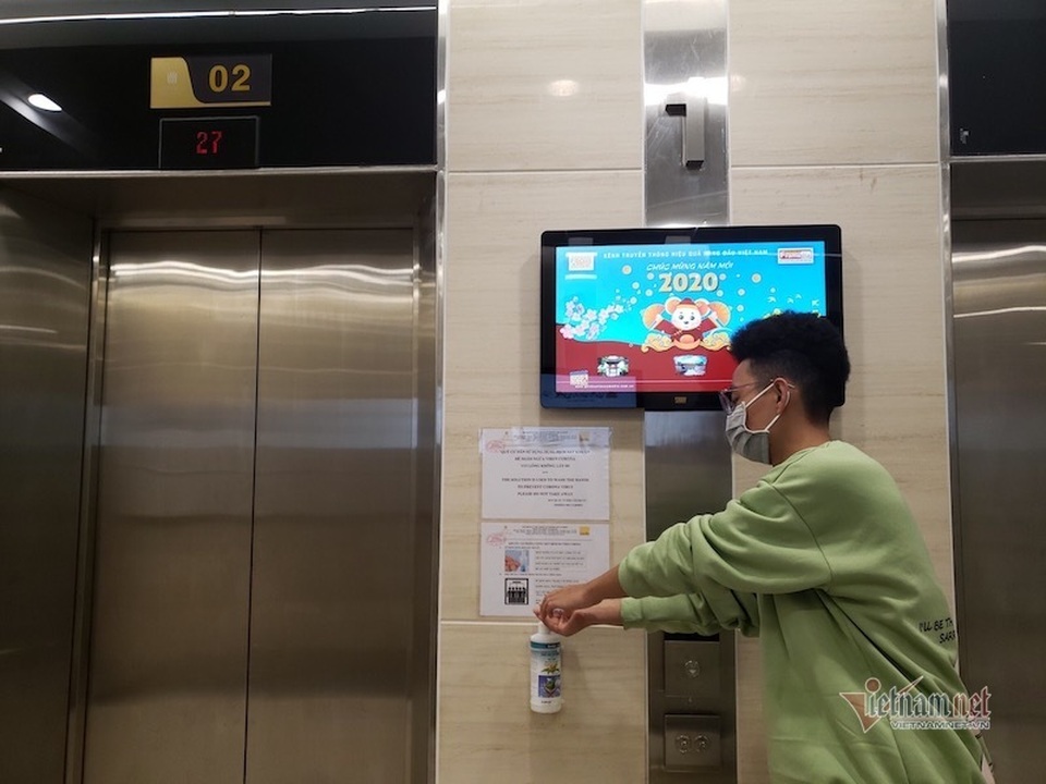 Đại công trường cao ốc nghìn tỷ kín khẩu trang, đo trán từ cửa - 8 Đại công trường cao ốc nghìn tỷ kín khẩu trang, đo trán từ cửa - 8