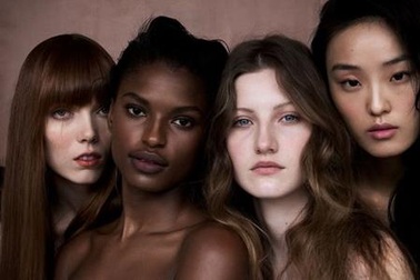 Bị soi mói, phụ nữ dễ suy giảm khả năng toán học