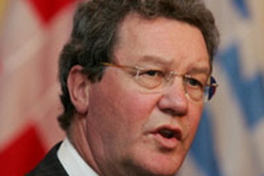 Ngoại trưởng Australia nhận thư có bột trắng