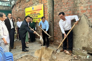 EVNCPC chung tay xóa nhà tạm, nhà dột nát tại miền Trung - Tây Nguyên