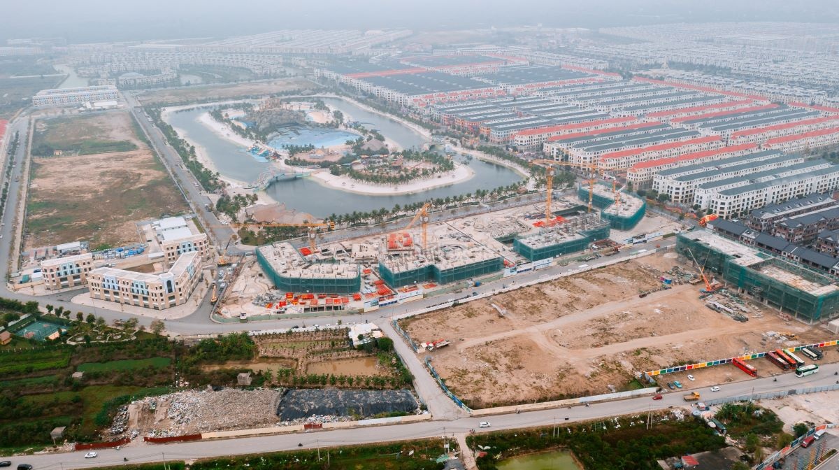 ភាគខាងកើតទីក្រុងហាណូយ៖ ការអភិវឌ្ឍន៍ហេដ្ឋារចនាសម្ព័ន្ធ ទីក្រុងកាន់តែមានភាពរស់រវើក - ១ Phía Đông Hà Nội: Hạ tầng phát triển, những đô thị thêm sức sống - 1