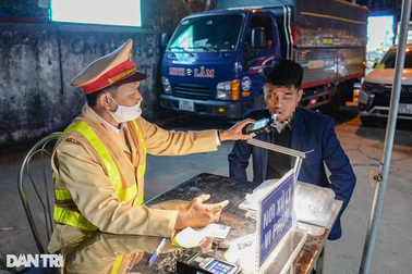 Chủ tịch Hà Nội: Xử nghiêm cán bộ, đảng viên vi phạm nồng độ cồn