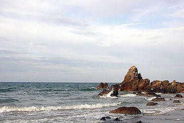 Phát hiện quả bom 0,25 tấn ngay cạnh bãi biển du lịch