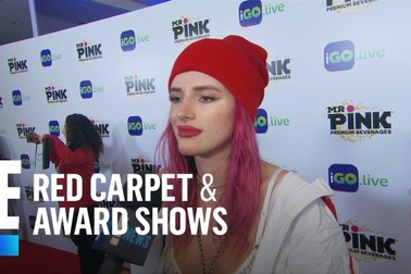 Bella Thorne rực rỡ với tóc đỏ