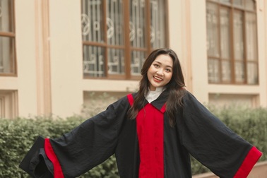 Nữ sinh xứ Nghệ chinh phục giấc mơ Mỹ sau những pha "cua gấp"