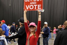 Cử tri Mỹ chia sẻ kỳ vọng về kết quả cuộc bầu cử giữa kỳ 2018