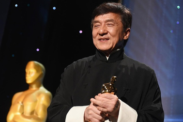 Thành Long: Đau đáu tìm người kế nghiệp, chăm chỉ làm việc ở tuổi 70