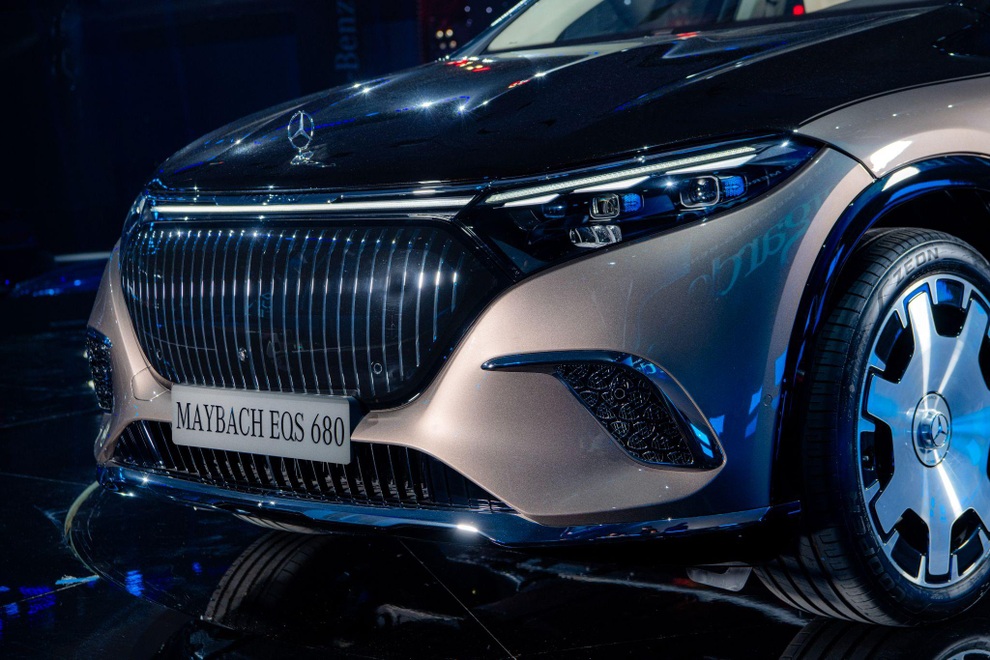 SUV thuần điện Mercedes-Maybach giá 7,6 tỷ đồng có gì để thu hút khách Việt - 2 SUV thuần điện Mercedes-Maybach giá 7,6 tỷ đồng có gì để thu hút khách Việt - 2